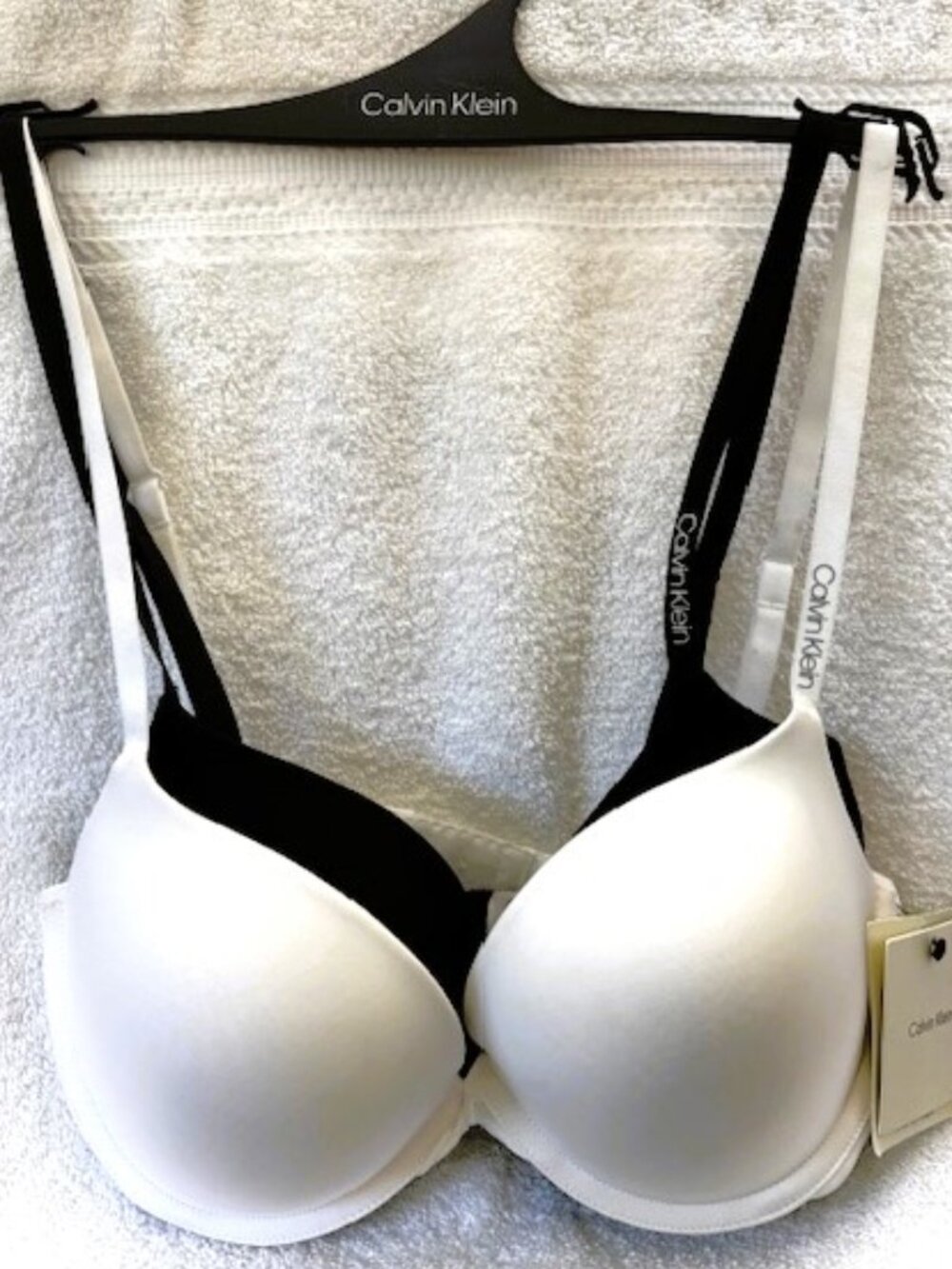 Calvin Klein 2-pack Push Up Plunge bras NWT Size 34C